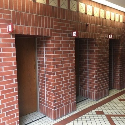 Bild der barrierefreien Toiletten des Arbeitsgerichts Wilhelmshaven