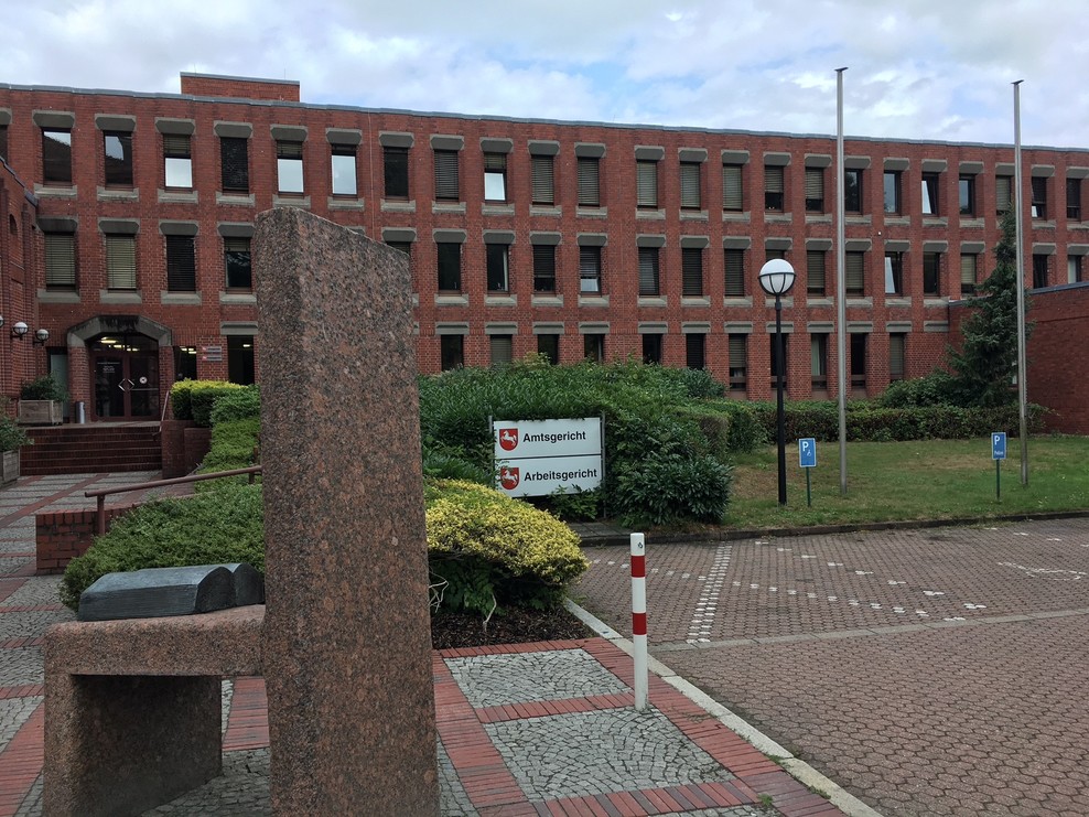 Bild des Gerichtsgebäudes (Frontansicht des Arbeitsgerichts Wilhelmshaven)